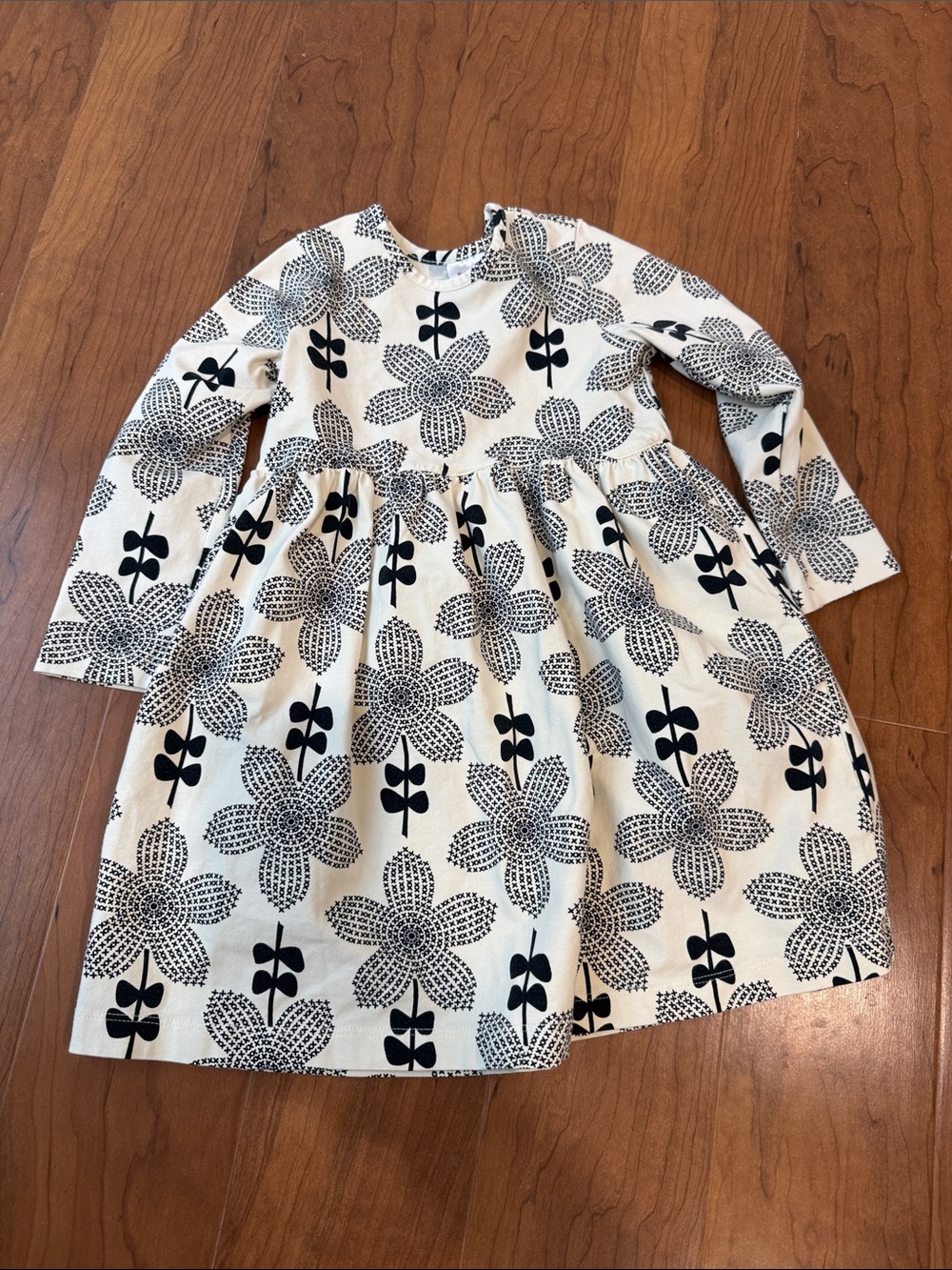 Hanna Andersson Long Sleeve Cream Black Twirl Dress Geometric Flower Print 3T